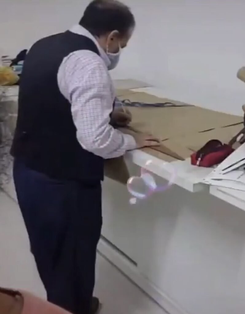 Aluno no curso de modelagem avançada com Método Berimod
